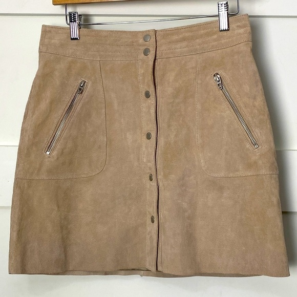 Blank NYC Women's Snap Front Beige Leather Suede Mini Skirt Size 27 - Picture 1 of 10